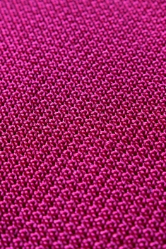 Cravate tricotée en soie prune