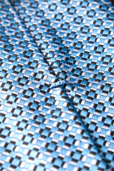 Cravate en soie motifs abstraits