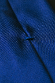 Cravate fine en soie bleue
